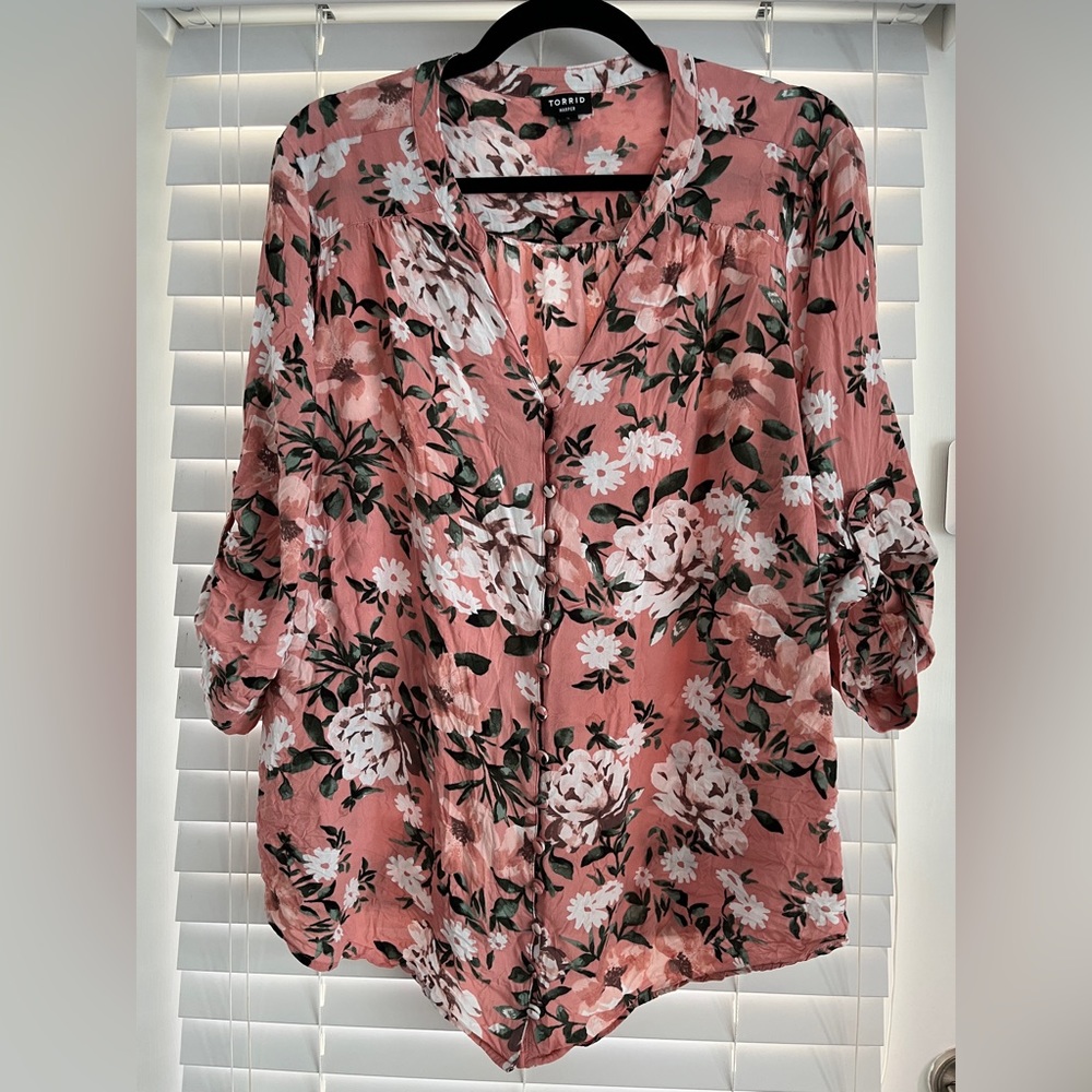 Torrid Pink and White Floral Harper Top